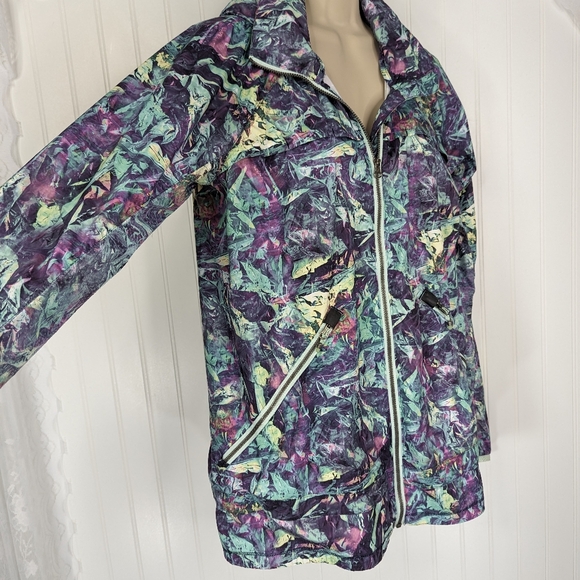 LULULEMON Miss Misty Jacket II in Iridescent Multi Sz 6 - Picture 7 of 16
